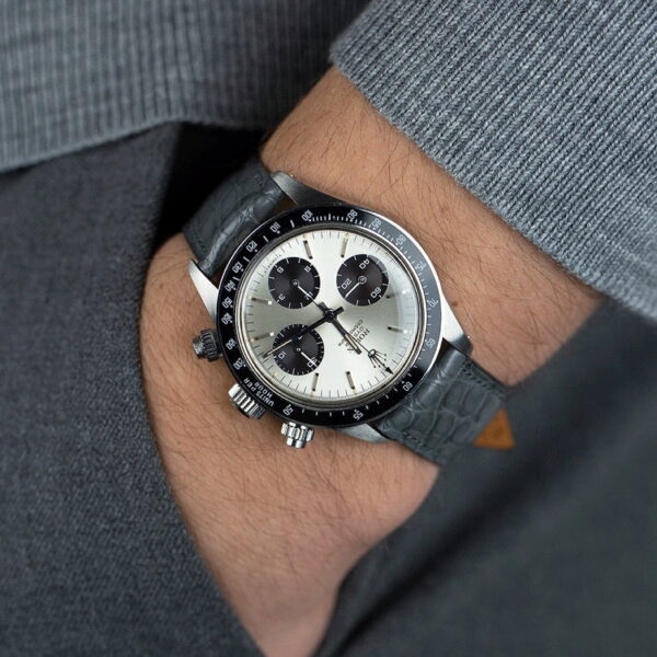 Handmade leather watch strap Grey Alligator Round scale