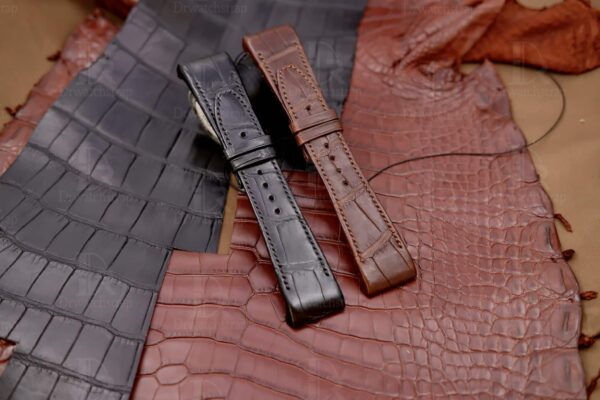 Smooth and Pliable alligator leather material