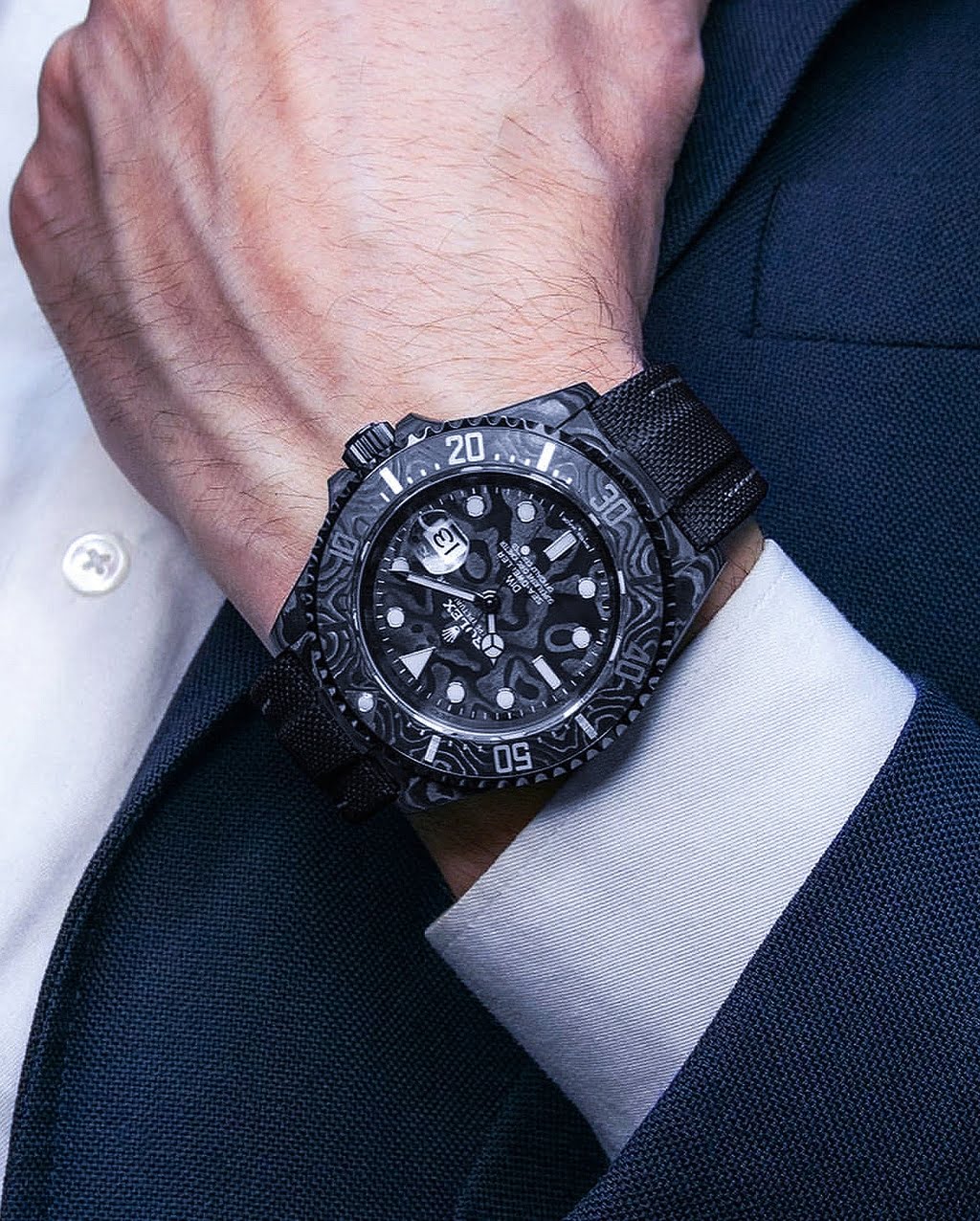 rolex daytona carbon watch