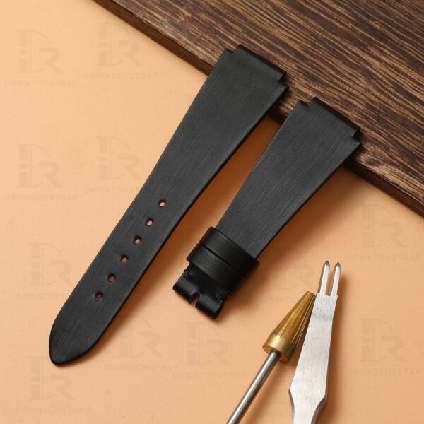 Smooth and Pliable satin material